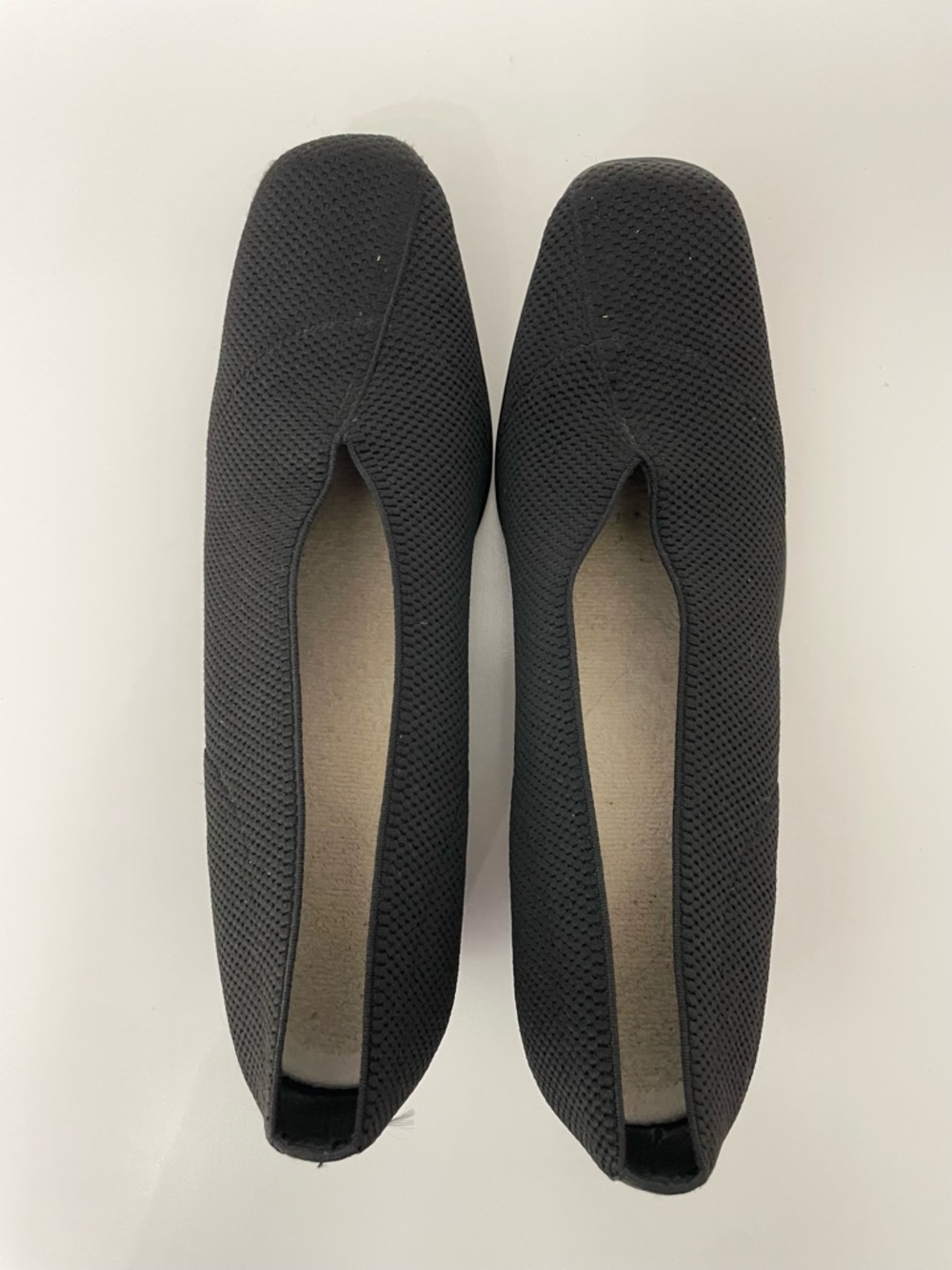 Women's Black Knit Slip On Low Heel Comfort Shoes, size 9.5